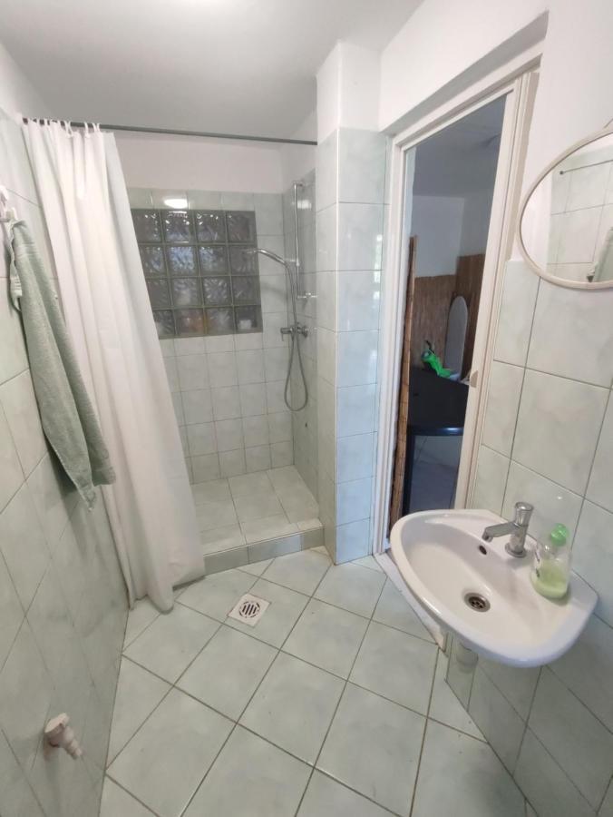 Sárga311 Üdülőház Szeged Exterior foto